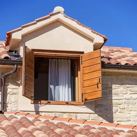 Marilu With Pool Vikendica