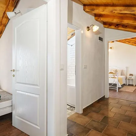 Marilu With Pool Holiday home Stankovci (Zadar)